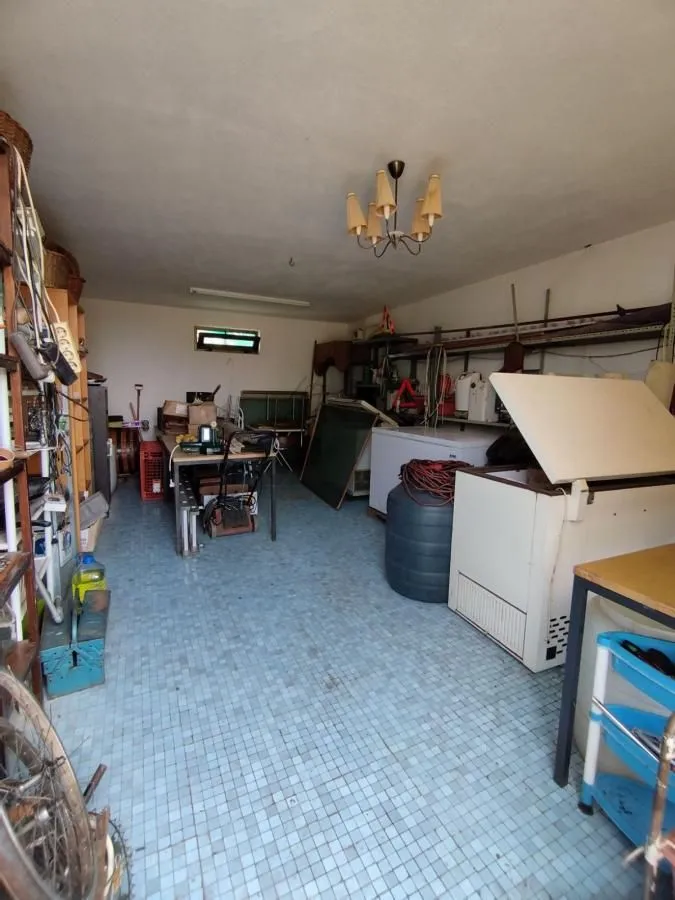 Sale, house, 300m², Batočina, Srbija