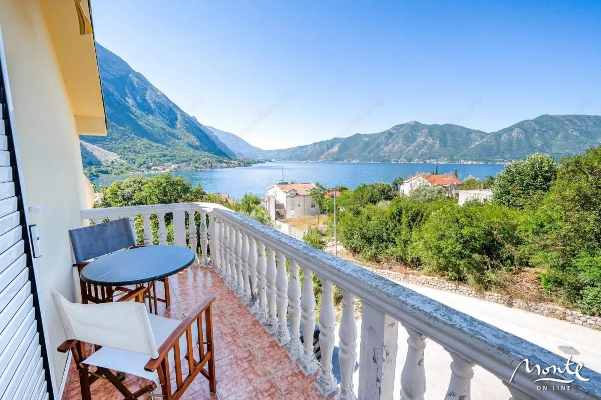 Prodaja, dvosoban stan, 53m², Orahovac, Kotor