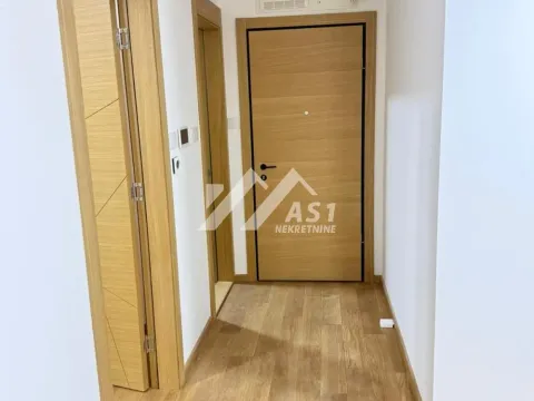 Izdavanje, jednosoban stan, 41m², Sajam, Novi Sad Sve Podlokacije - image 2