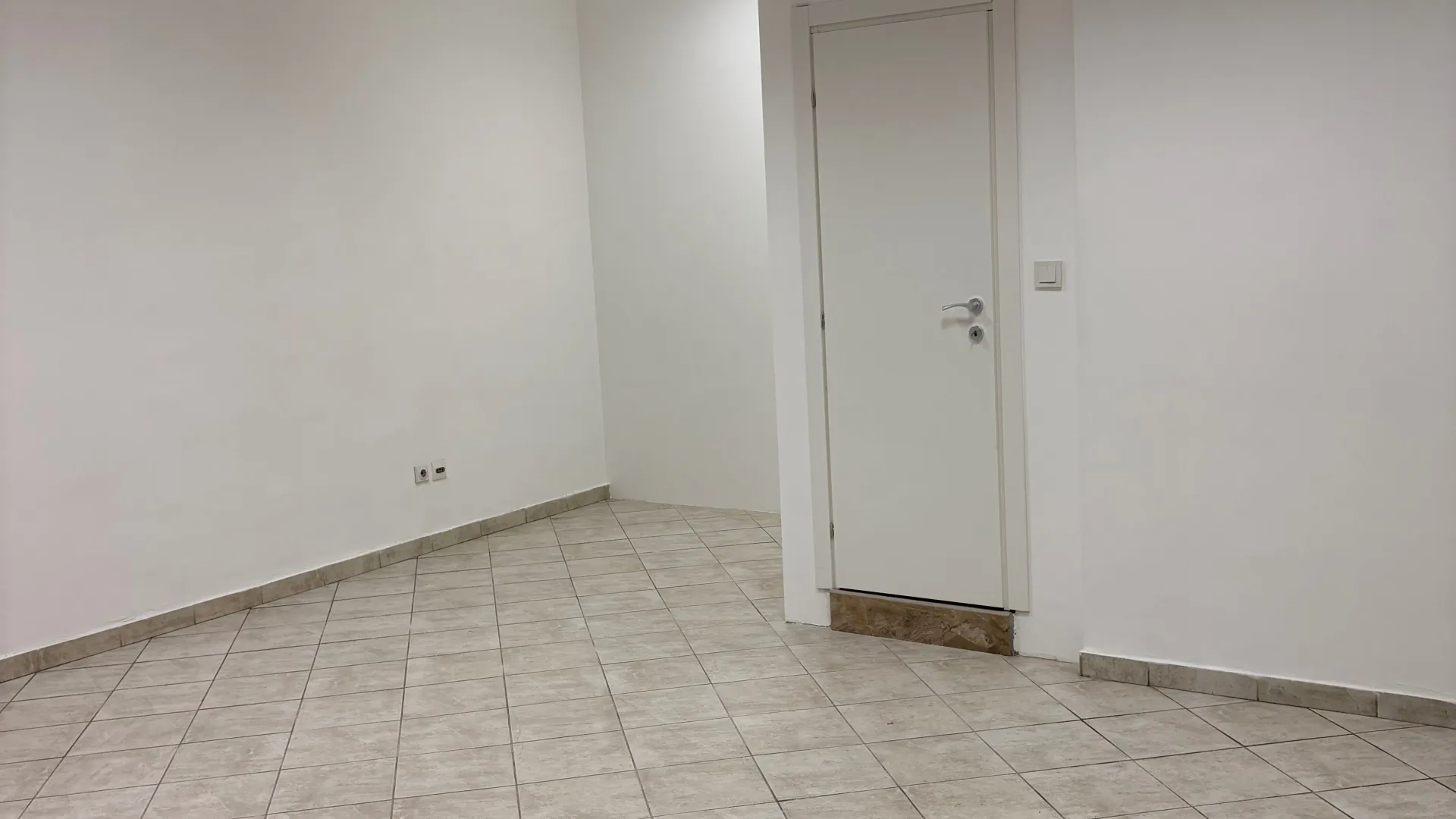 Sale, office space, 31m², Pobrežje, Podgorica