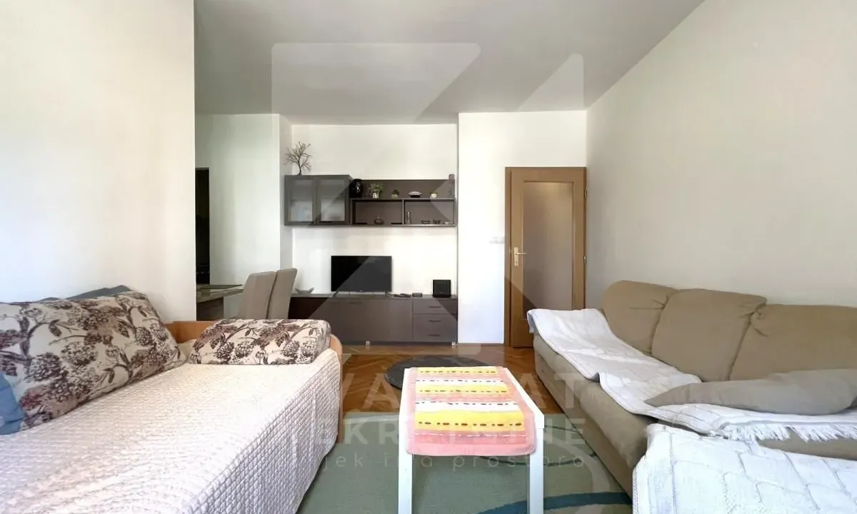 Izdavanje, jednosoban stan, 40m², Zagorič, Podgorica