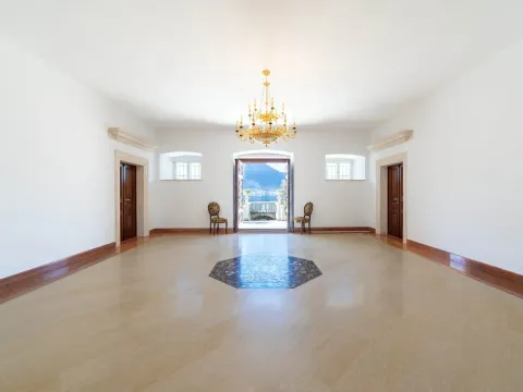 Prodaja, kuća, 1100m², Dobrota, Kotor - image 3