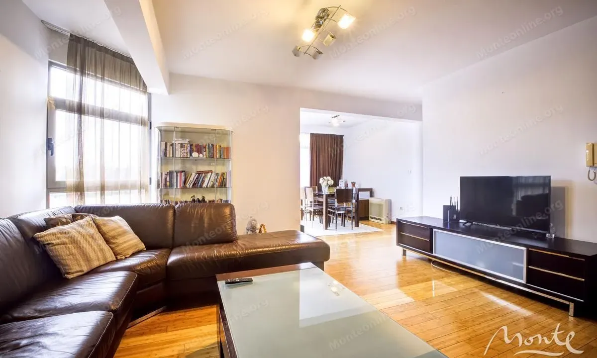 Sale, two bedroom apartment, 80m², Maine, Budva