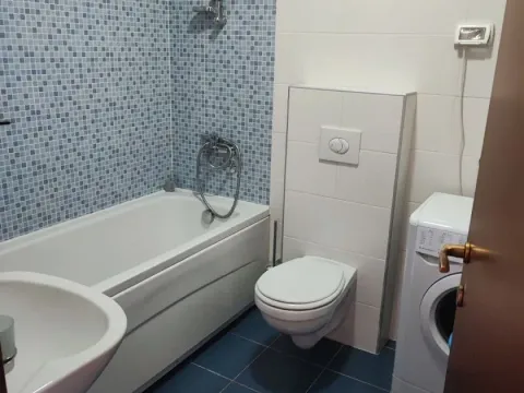 Izdavanje, dvosoban stan, 75m², City Kvart, Podgorica - image 9
