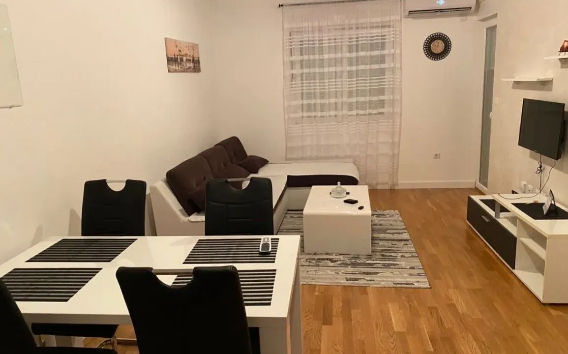 Prodaja, jednosoban stan, 50m², Stari Aerodrom, Podgorica