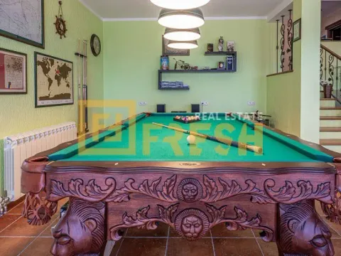 Prodaja, kuća, 240m², Kotor, Crna Gora - image 16