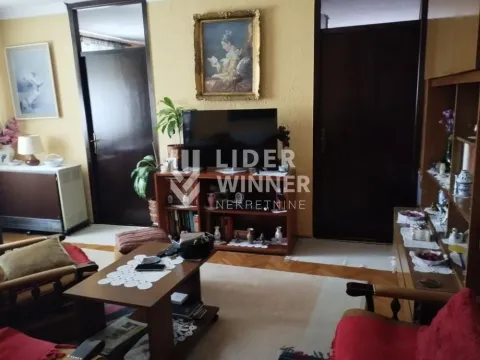 Sale, two bedroom apartment, 50m², Uciteljsko Naselje, Zvezdara Sve Podlokacije - image 2