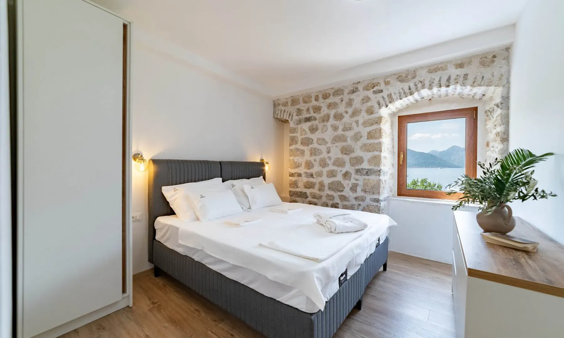 Rent, house, 150m², Ljuta, Kotor
