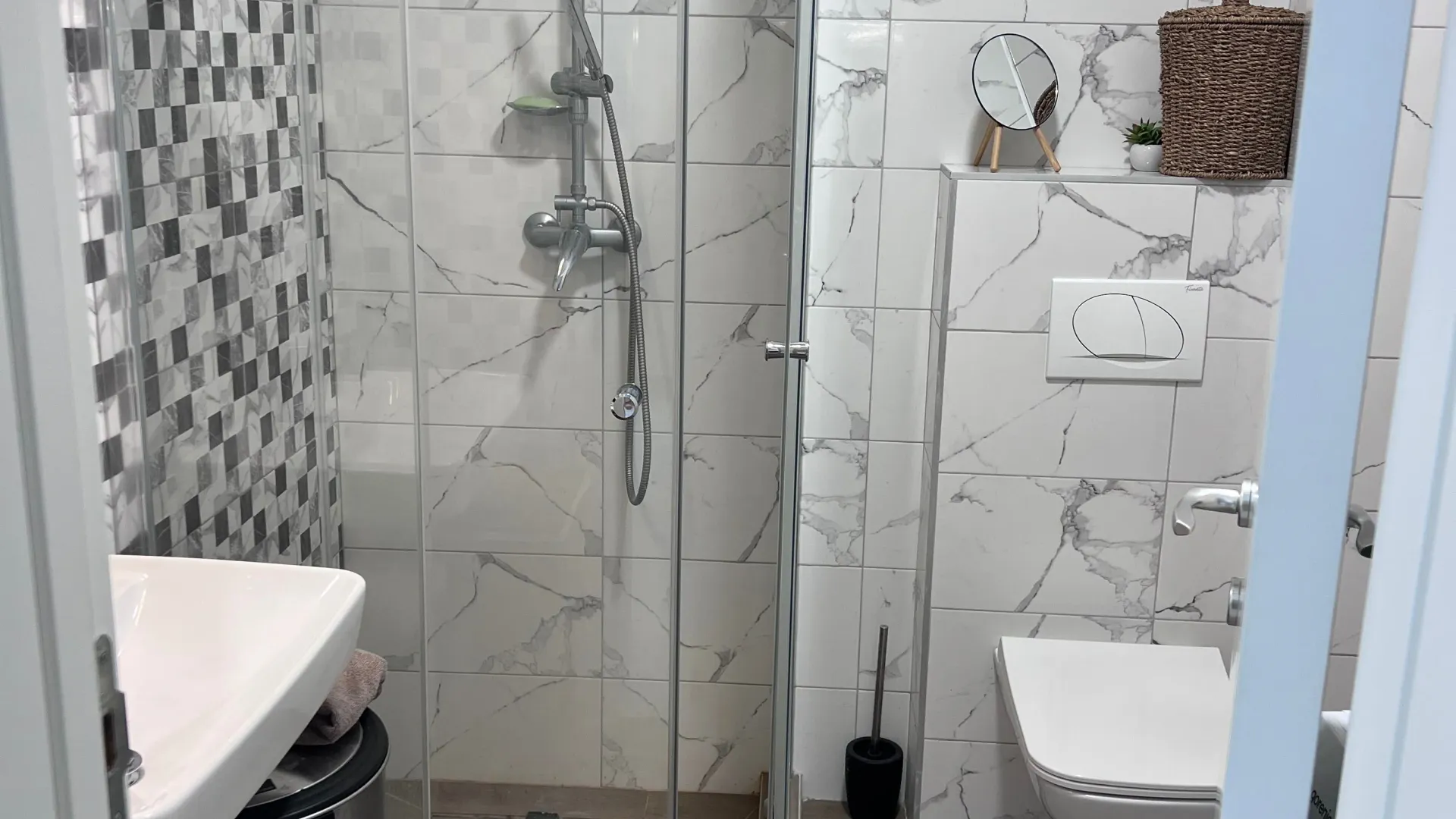 Prodaja, jednosoban stan, 30m², Radanovići, Kotor
