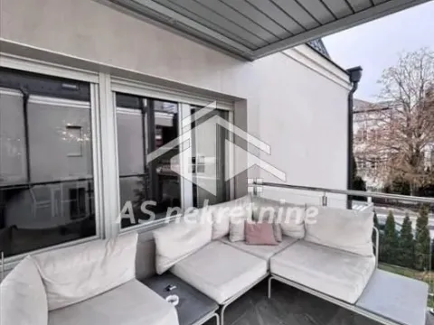 Izdavanje, četvorosoban stan, 105m², Savski Venac, Beograd - image 32