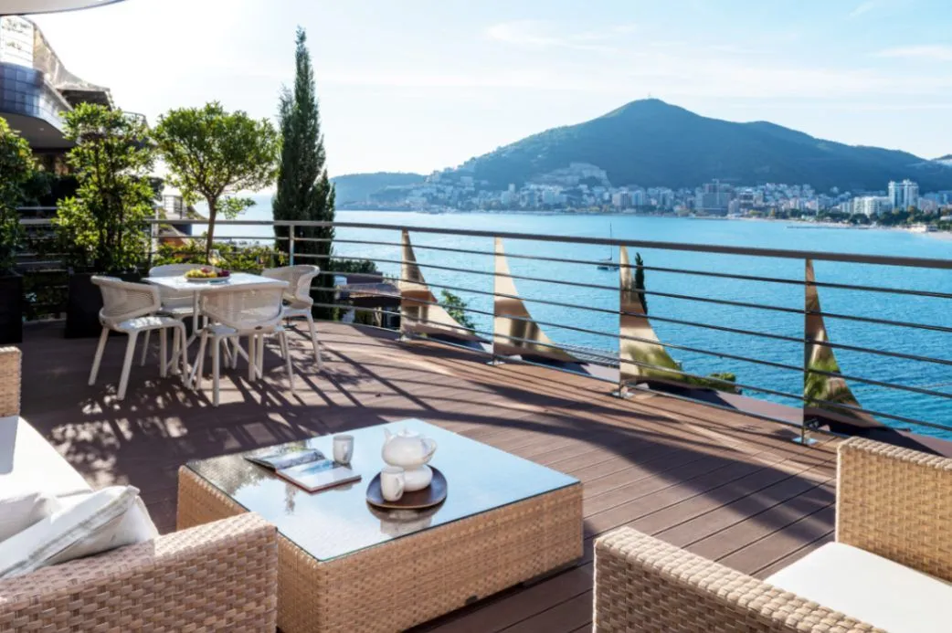 Prodaja, trosoban stan, 457m², Zavala, Budva