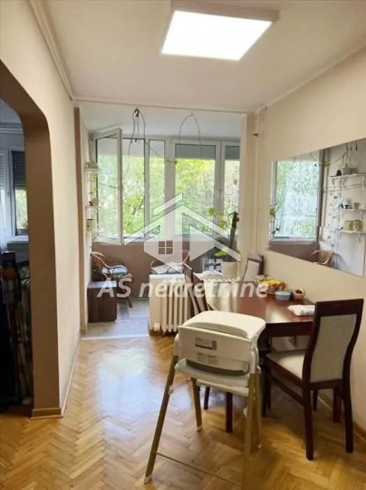 Izdavanje, četvorosoban stan, 100m², Brace Jerković, Voždovac Sve Podlokacije