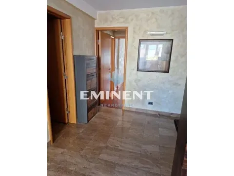 Izdavanje, trosoban stan, 90m², Vračar Hram, Vračar Sve Podlokacije - image 4