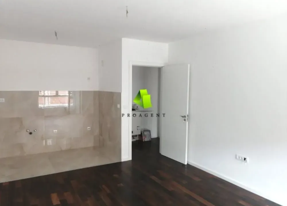 Sale, two bedroom apartment, 60m², Pantelej, Niš