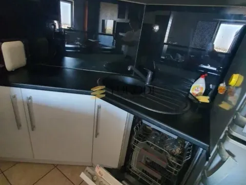 Izdavanje, dvosoban stan, 54m², Bulevar Evrope, Novi Sad Sve Podlokacije - image 3