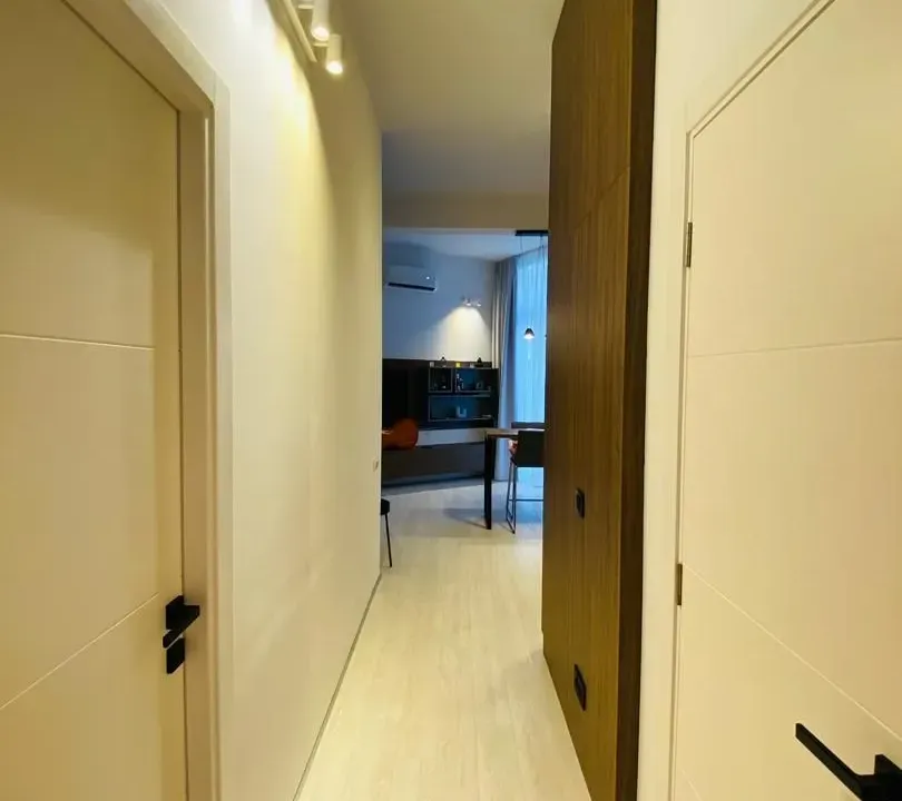 Izdavanje, jednosoban stan, 36m², Mažina, Tivat