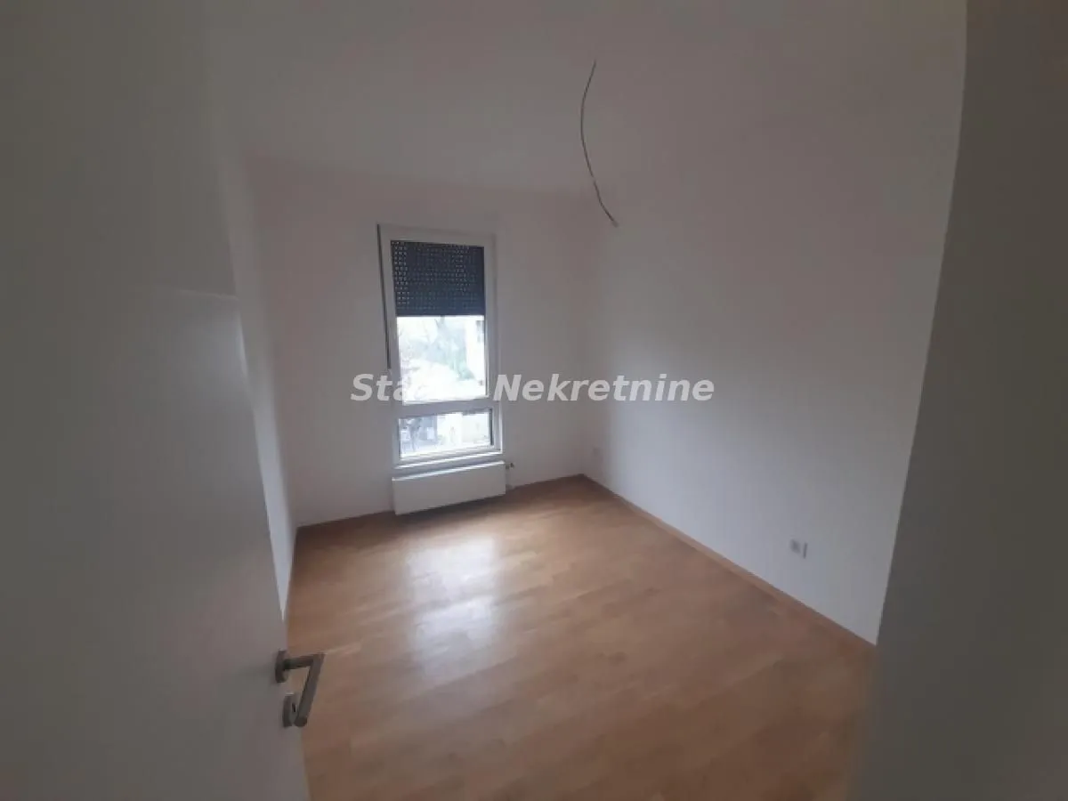 Prodaja, četvorosoban stan, 77m², Telep, Novi Sad Sve Podlokacije