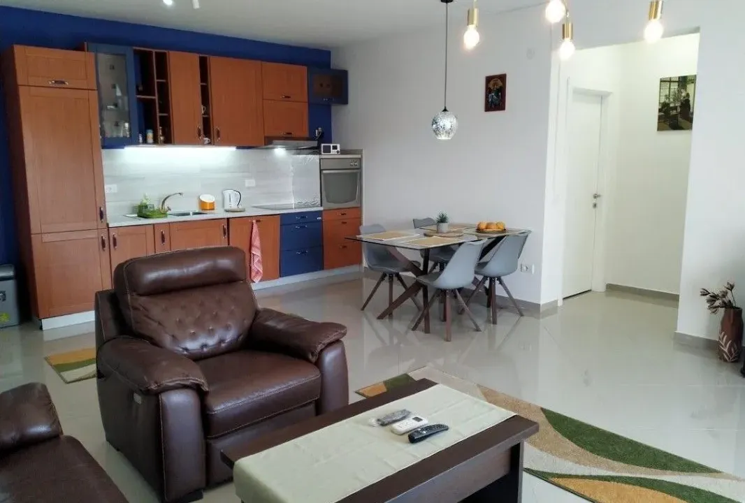 Prodaja, dvosoban stan, 78m², Ilino, Bar