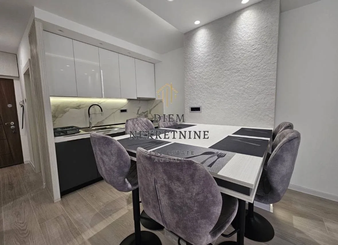 Sale, two bedroom apartment, 46m², Centar, Bar