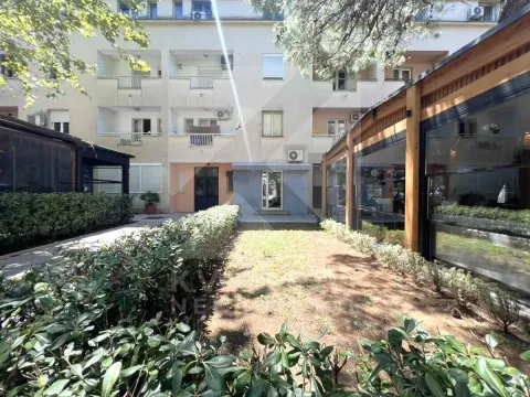 Rent, office space, 63m², Centar, Podgorica - image 1