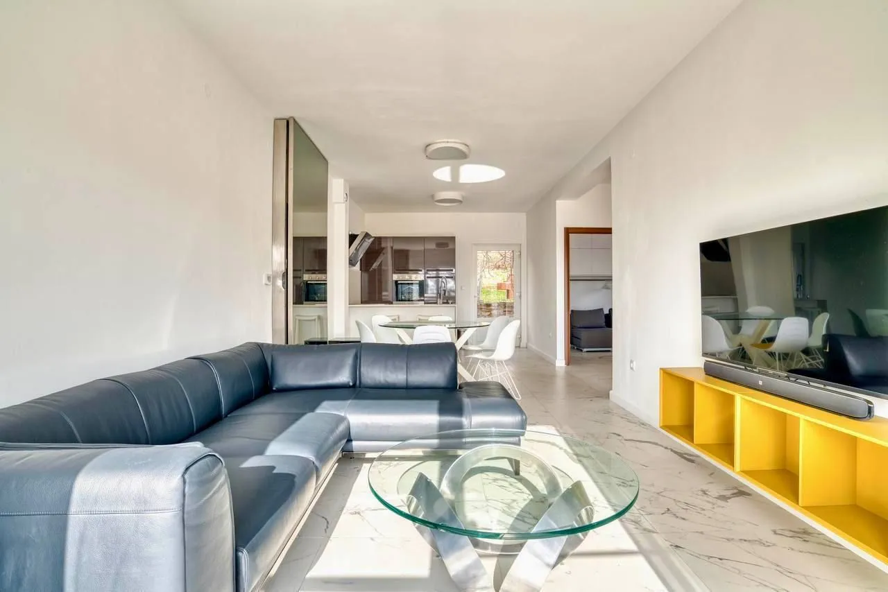 Sale, two bedroom apartment, 60m², Petrovac, Budva