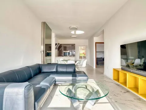 Sale, two bedroom apartment, 60m², Petrovac, Budva - image 1