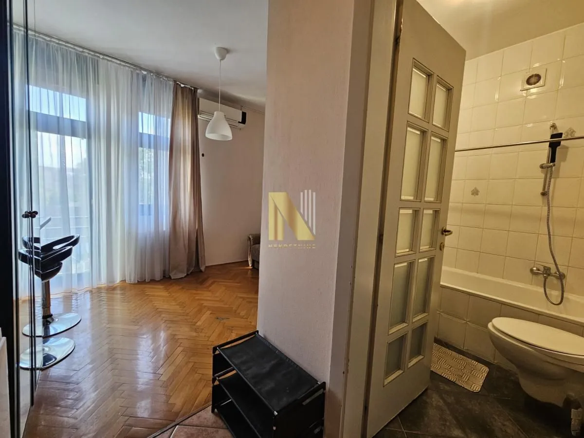 Izdavanje, garsonjera, 16m², Socijalno, Novi Sad Sve Podlokacije