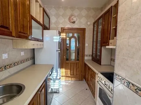 Izdavanje, trosoban stan, 114m², Momišići, Podgorica - image 5