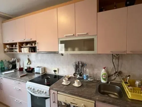 Prodaja, trosoban stan, 80m², Voždovac Sve Podlokacije, Beograd - image 9