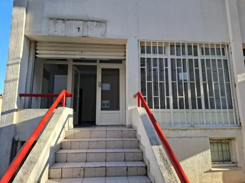 Rent, office space, 34m², Stari Aerodrom, Podgorica - image 2