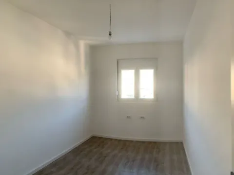 Prodaja, dvosoban stan, 60m², Bar, Crna Gora - image 8