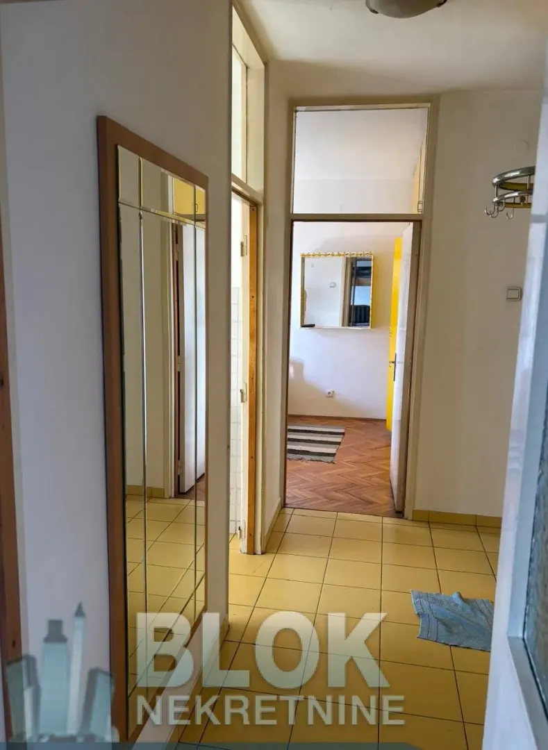 Izdavanje, jednosoban stan, 45m², Preko Morače, Podgorica