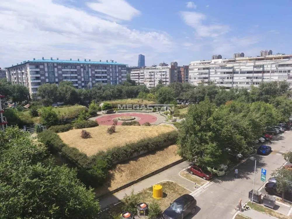 Rent, four bedroom apartment, 112m², Novi Beograd Blok 29, Novi Beograd Sve Podlokacije