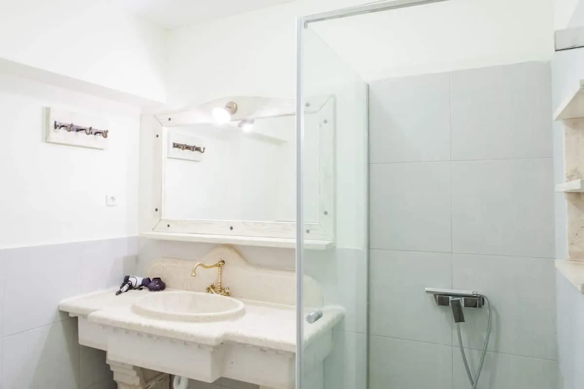 Sale, house, 1300m², Perazića do, Budva