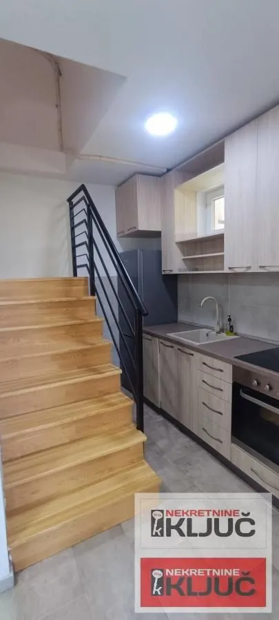 Prodaja, trosoban stan, 62m², Detelinara, Novi Sad Sve Podlokacije