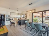 Izdavanje, kuća, 300m², Kostanjica, Kotor - image 21