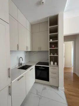 Rent, one bedroom apartment, 51m², Centar, Tivat - image 8