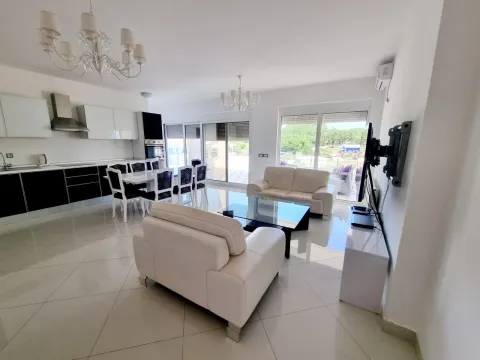 Daily-rent, two bedroom apartment, 120m², Briska Gora, Ulcinj - image 4