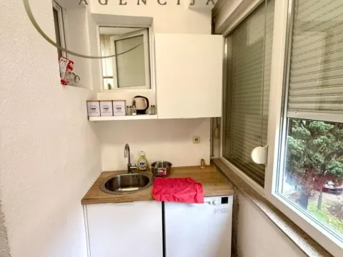 Rent, two bedroom apartment, 68m², Centar, Podgorica - image 8