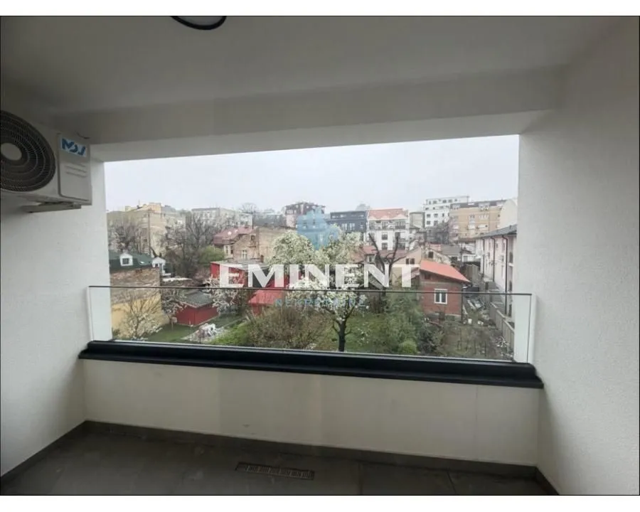 Izdavanje, trosoban stan, 65m², Čubura, Beograd
