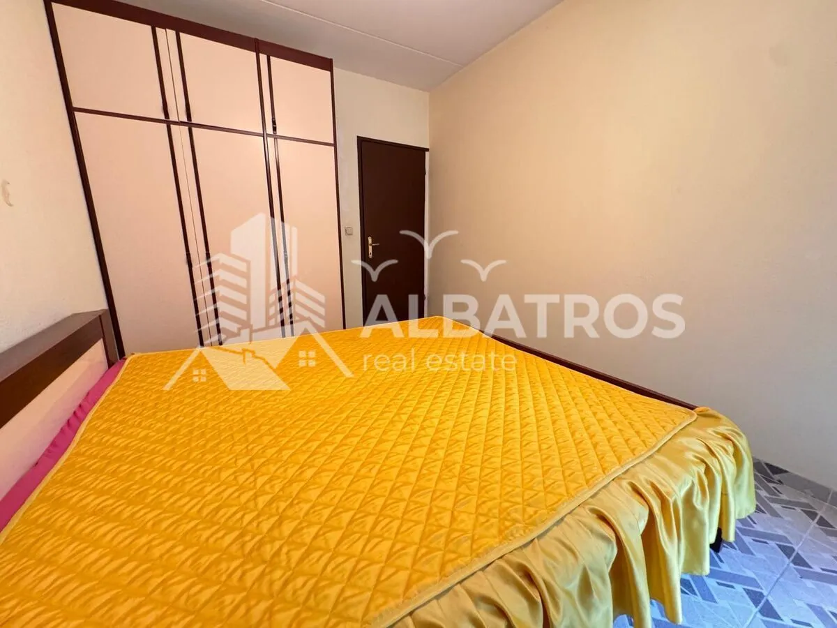 Prodaja, dvosoban stan, 77m², Centar, Bar