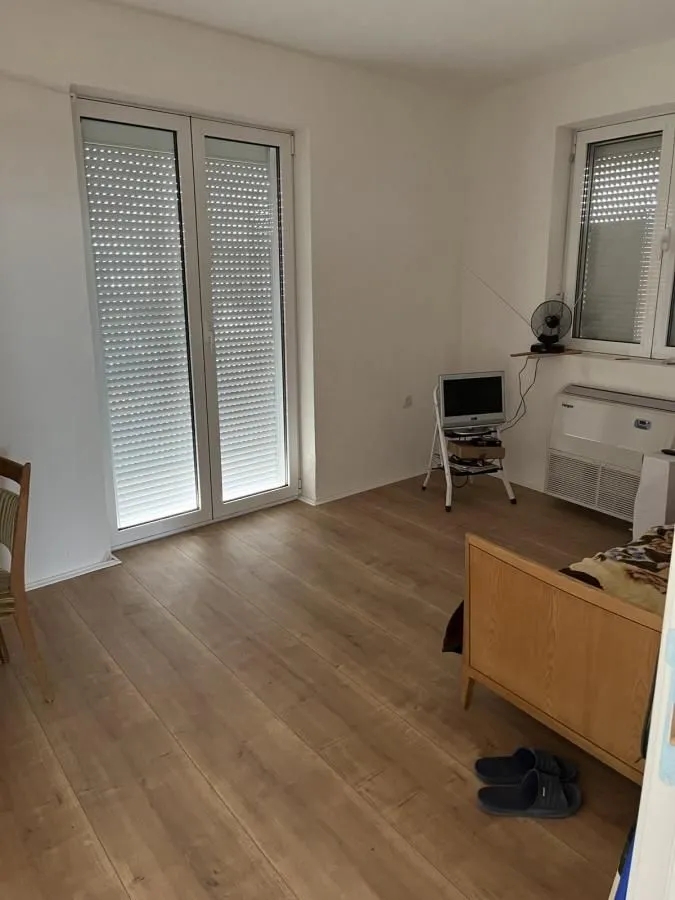 Rent, four bedroom apartment, 90m², Niš, Srbija