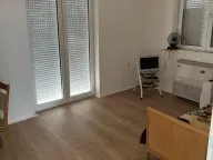 Izdavanje, četvorosoban stan, 90m², Niš, Srbija - image 5