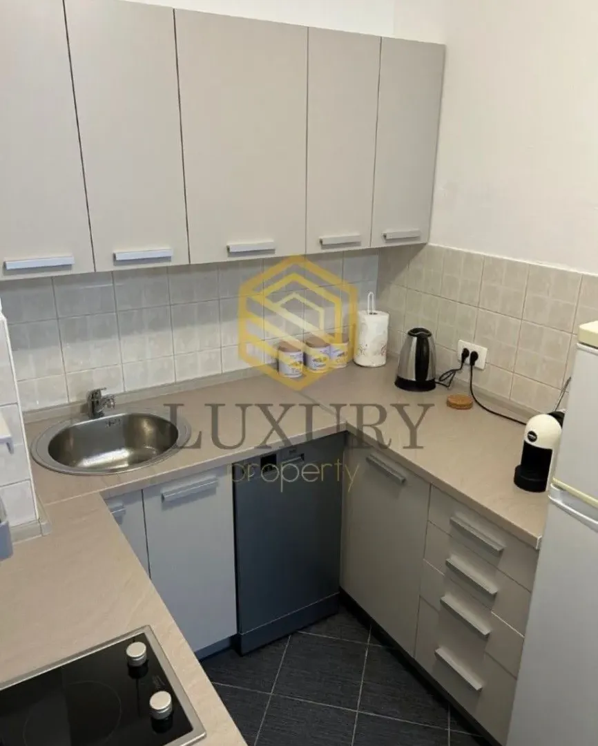 Rent, one bedroom apartment, 47m², Centar, Tivat
