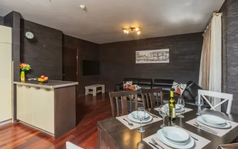 Rent, three bedroom apartment, 170m², Dobrota, Kotor - image 5