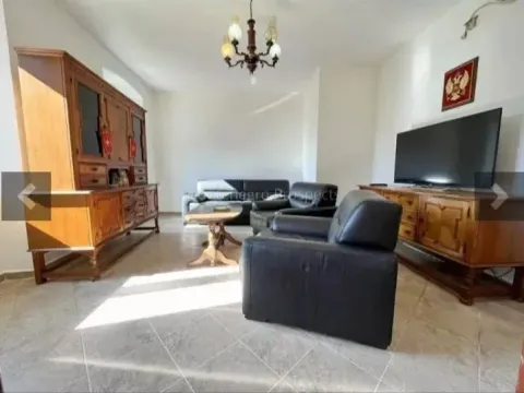 Prodaja, dvosoban stan, 84m², Centar, Kotor - image 4