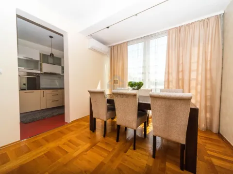 Rent, two bedroom apartment, 60m², Stara Varoš, Podgorica - image 4