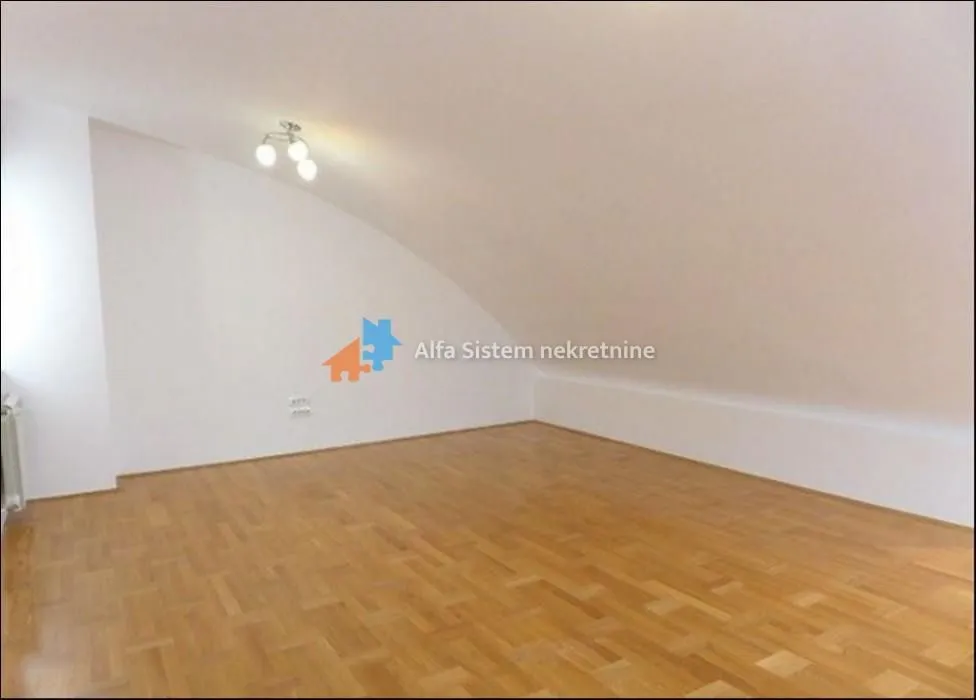 Rent, three bedroom apartment, 170m², Vračar Sve Podlokacije, Beograd
