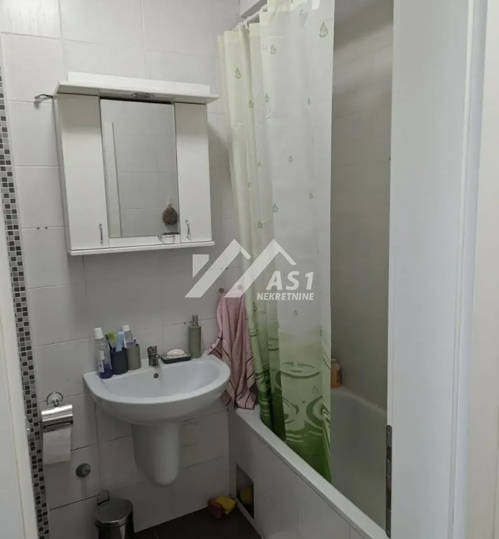 Rent, three bedroom apartment, 65m², Podbara, Novi Sad Sve Podlokacije