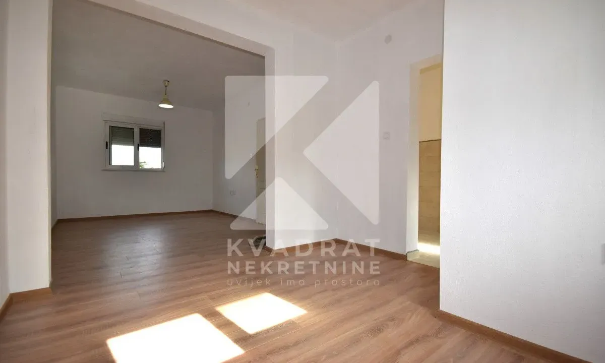 Izdavanje, poslovni prostor, 70m², Konik, Podgorica